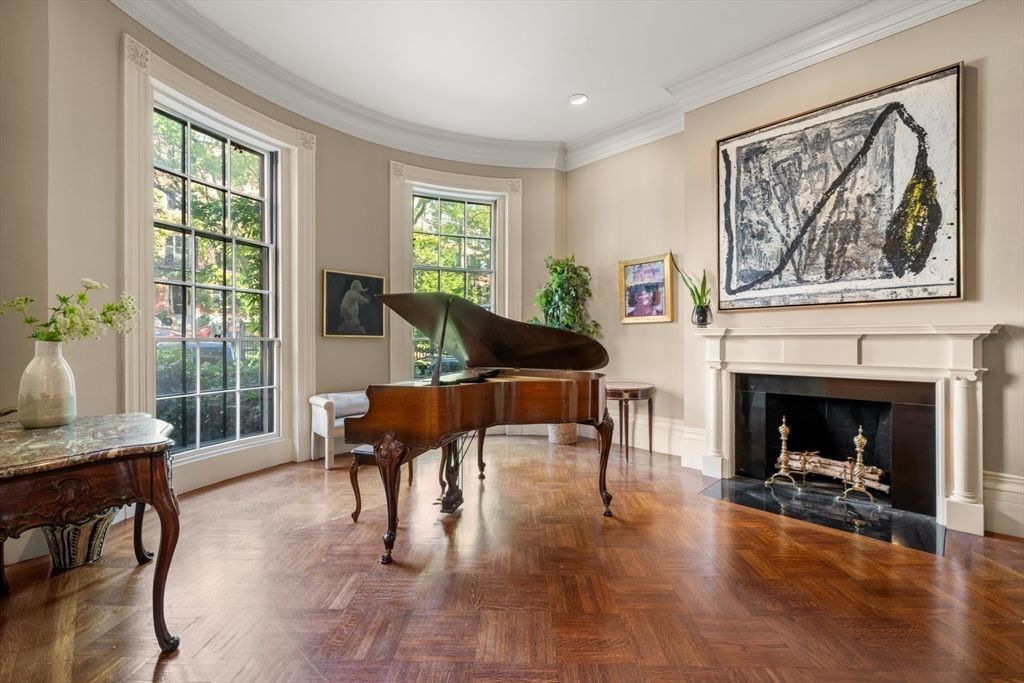 Fireplace, Interior, Piano, Recessed Lighting, Wood Texture Flooring