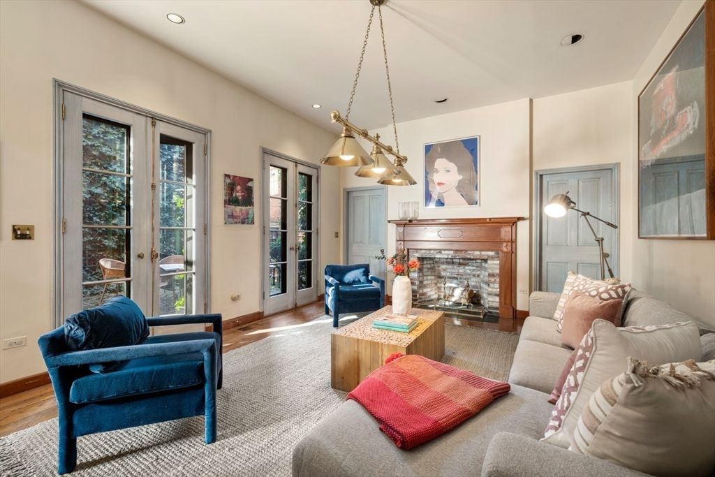 Fireplace, Interior, Living room, Pendant Lights, Recessed Lighting, Wood Texture Flooring