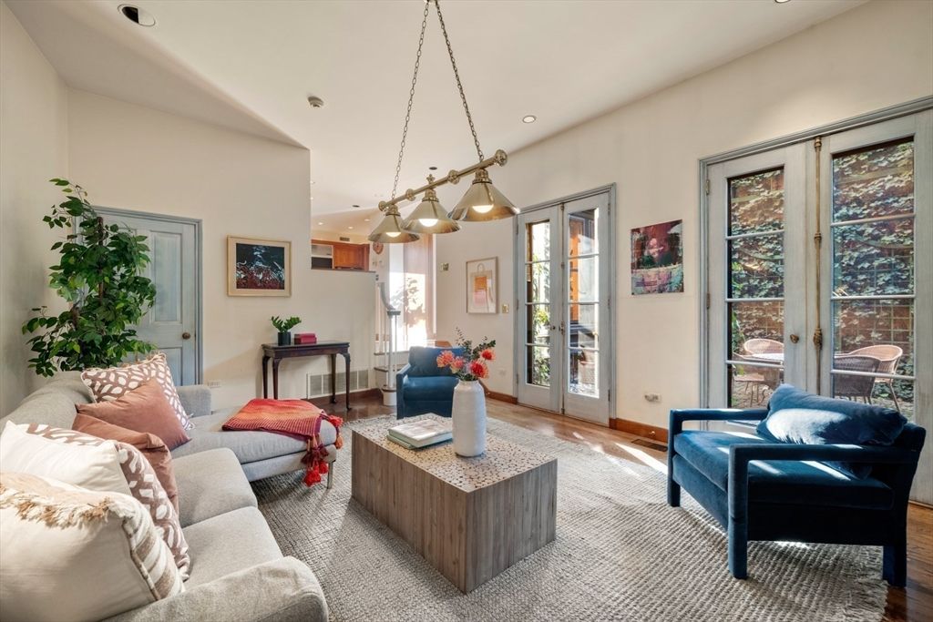 Chandelier, Interior, Living room, Pendant Lights, Recessed Lighting