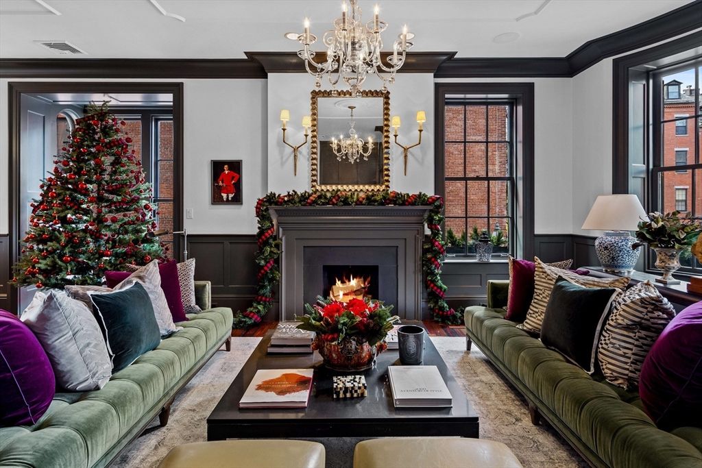 Chandelier, Fireplace, Interior, Living room