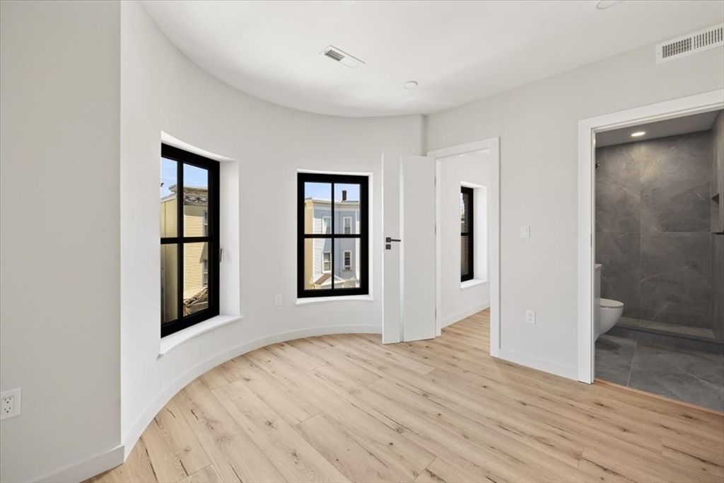 Bathroom, Interior, Recessed Lighting, Wood Texture Flooring
