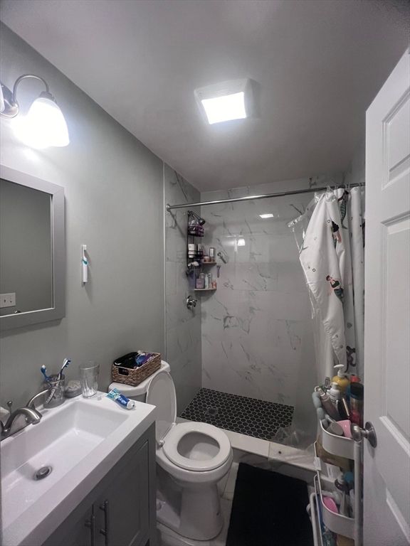 Bathroom, Interior, Marble Walls