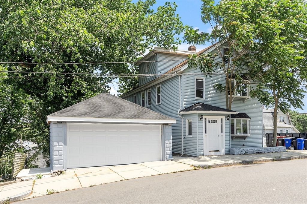 Detached Garage, Exterior, Facade, Queen Anne Victorian