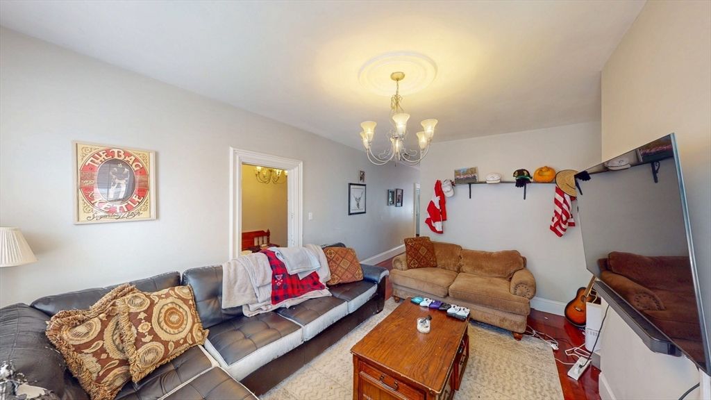 Chandelier, Interior, Living room