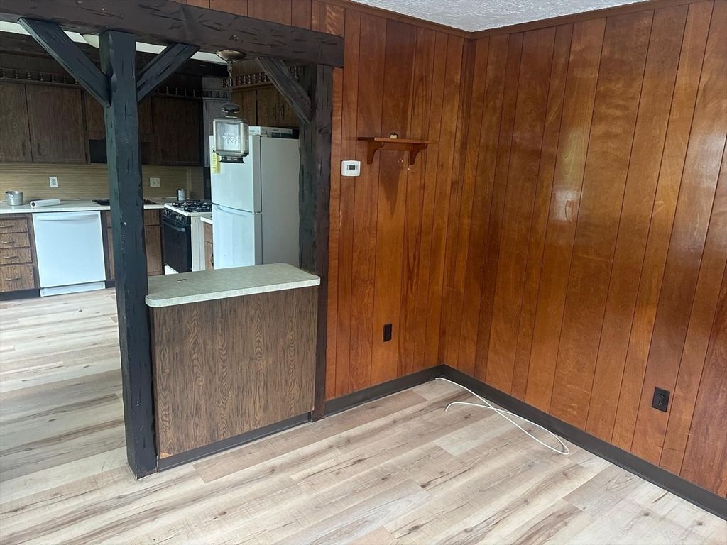 Interior, Kitchen, Wood Texture Flooring, Wooden Walls