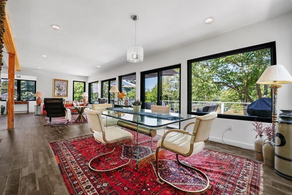 Dining room, Interior, Living room, Pendant Lights, Recessed Lighting, Wood Texture Flooring