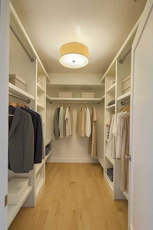 Interior, Walk-in Closets, Wood Texture Flooring