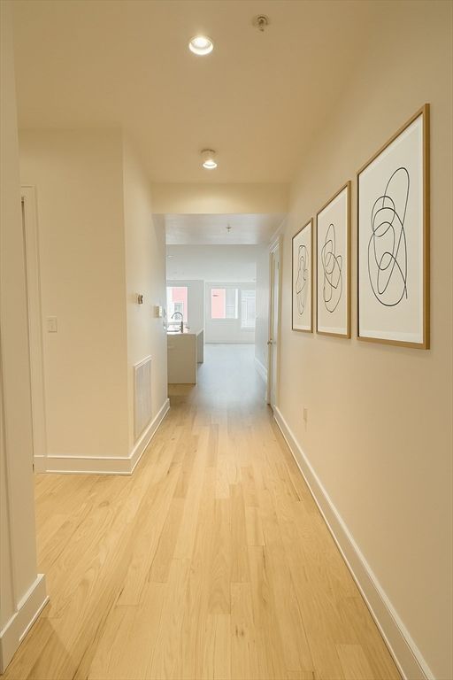 Interior, Recessed Lighting, Wood Texture Flooring