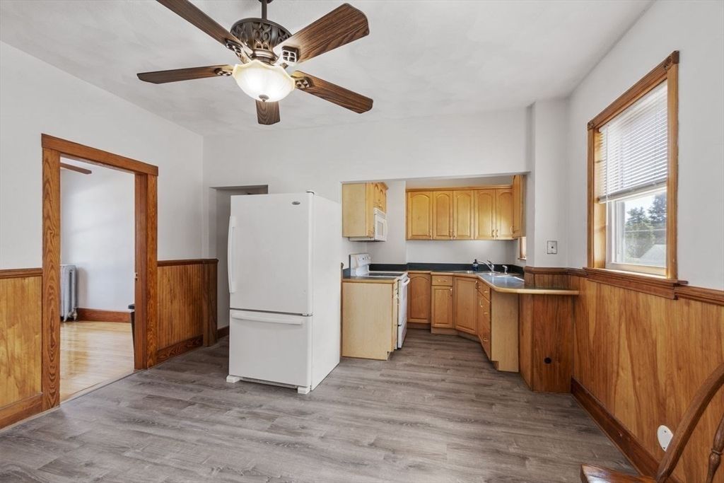 Interior, Kitchen, Wood Texture Flooring