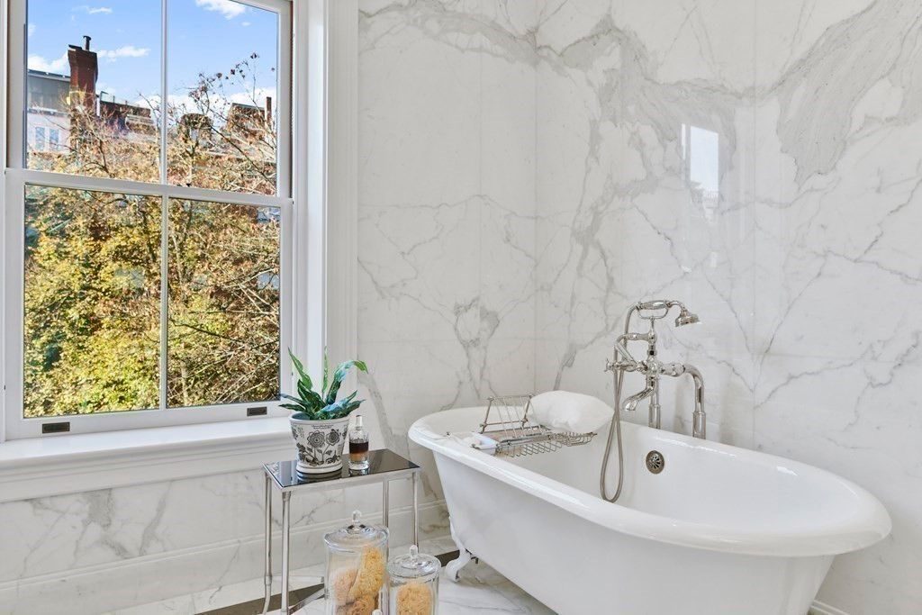 Bathroom, Free Standing Baths, Interior, Marble Walls