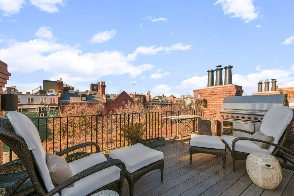 Exterior, Wood Texture Flooring