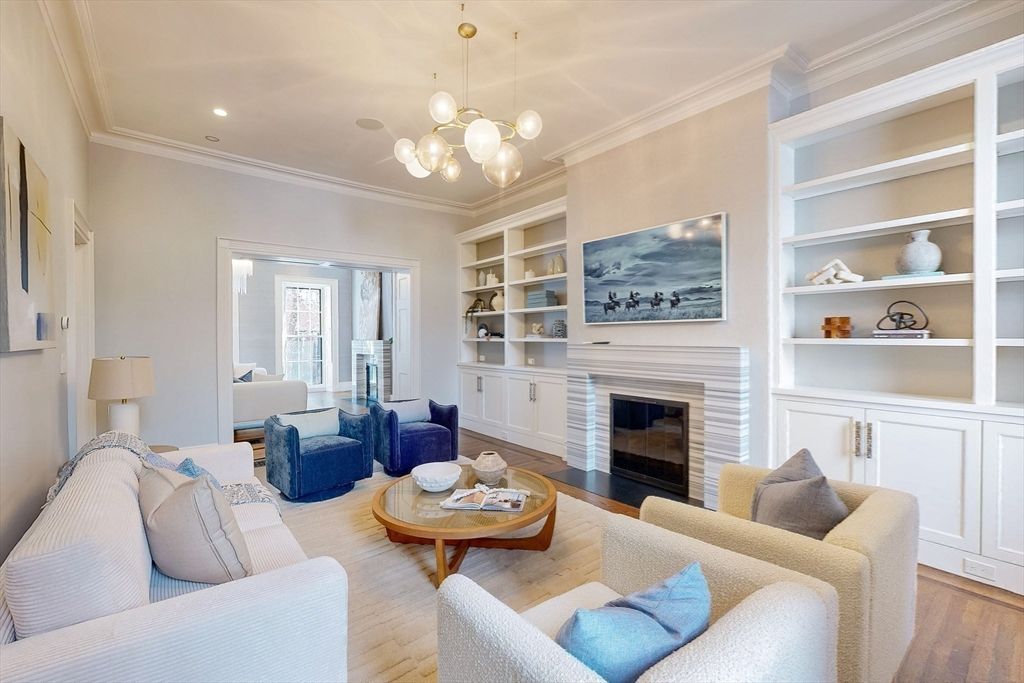 Fireplace, Interior, Living room, Pendant Lights, Recessed Lighting, Wood Texture Flooring