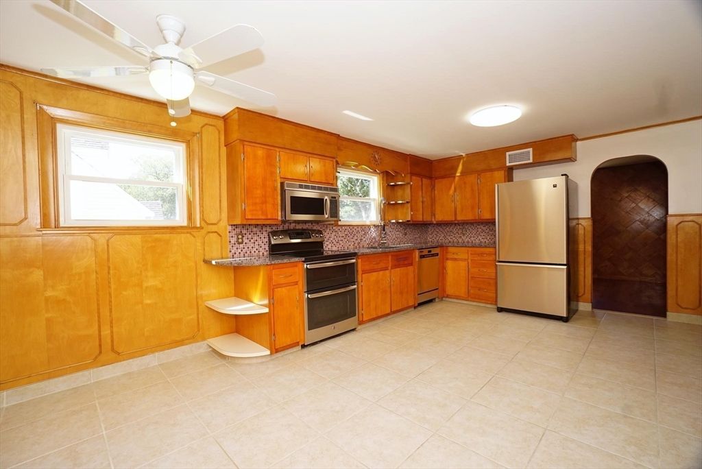 Interior, Kitchen, Stainless Steel Appliances