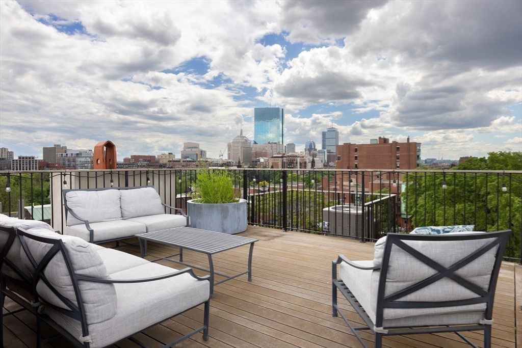 Exterior, Other, Skyline