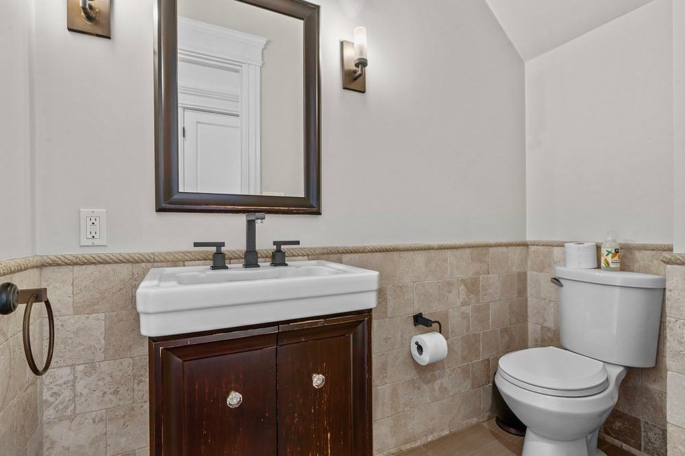 Bathroom, Interior