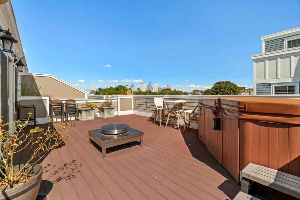 Exterior, Hot Tub