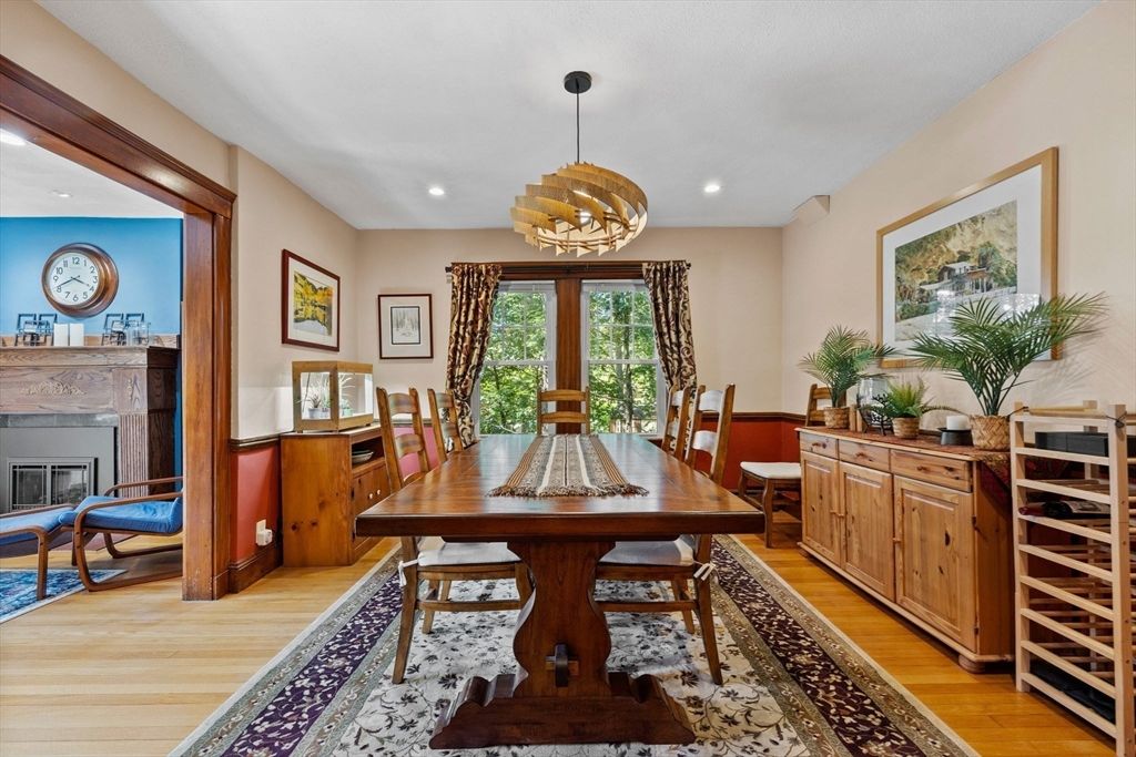 Dining room, Interior, Pendant Lights, Recessed Lighting, Wood Texture Flooring