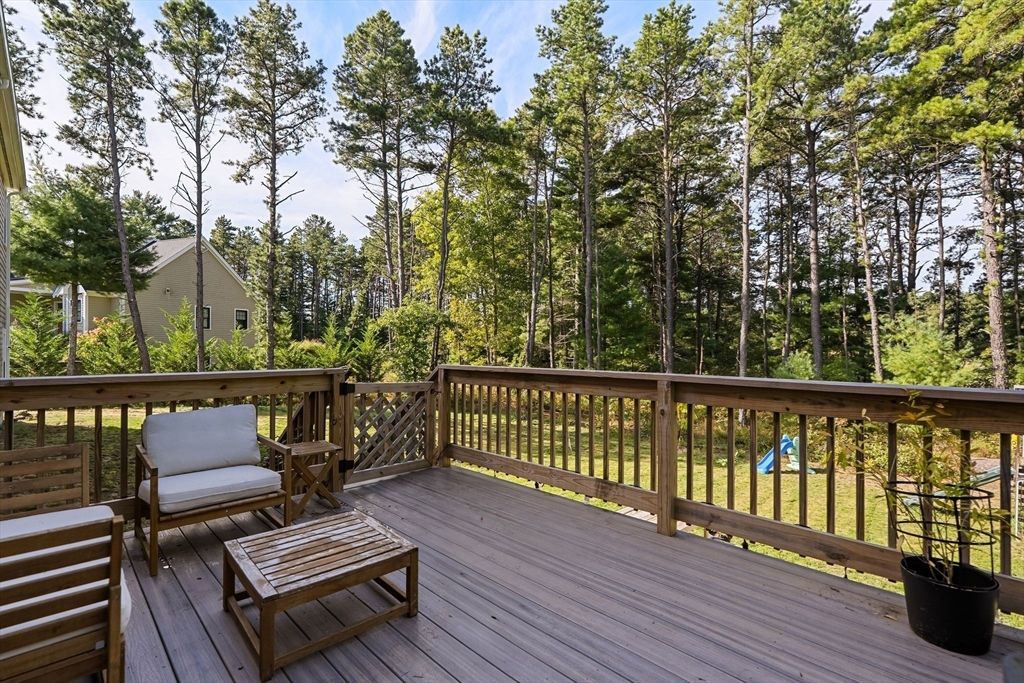 Exterior, Wood Texture Flooring