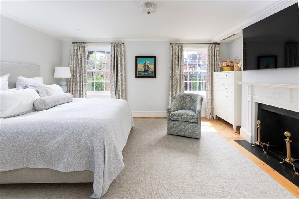 Bedroom, Fireplace, Interior, Wood Texture Flooring