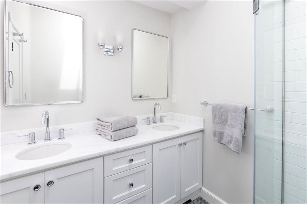 Bathroom, Dual Sink Vanities, Glass Shower, Interior