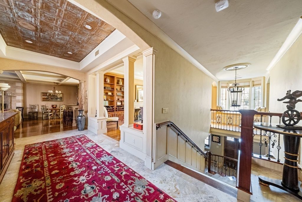 Chandelier, Dining room, Interior, Pendant Lights, Recessed Lighting, Wood Texture Flooring