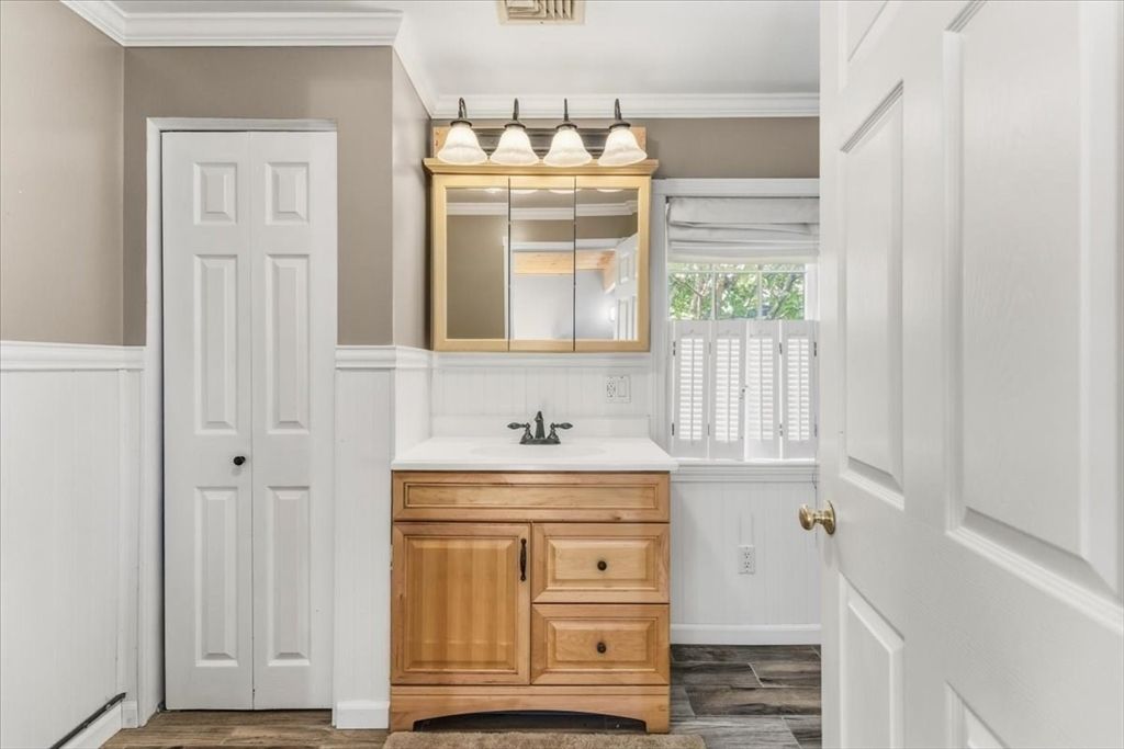Bathroom, Interior, Wood Texture Flooring