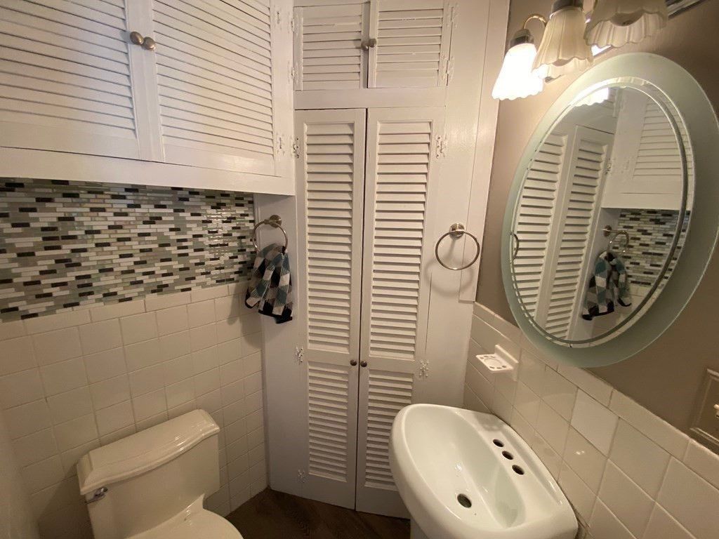 Bathroom, Interior
