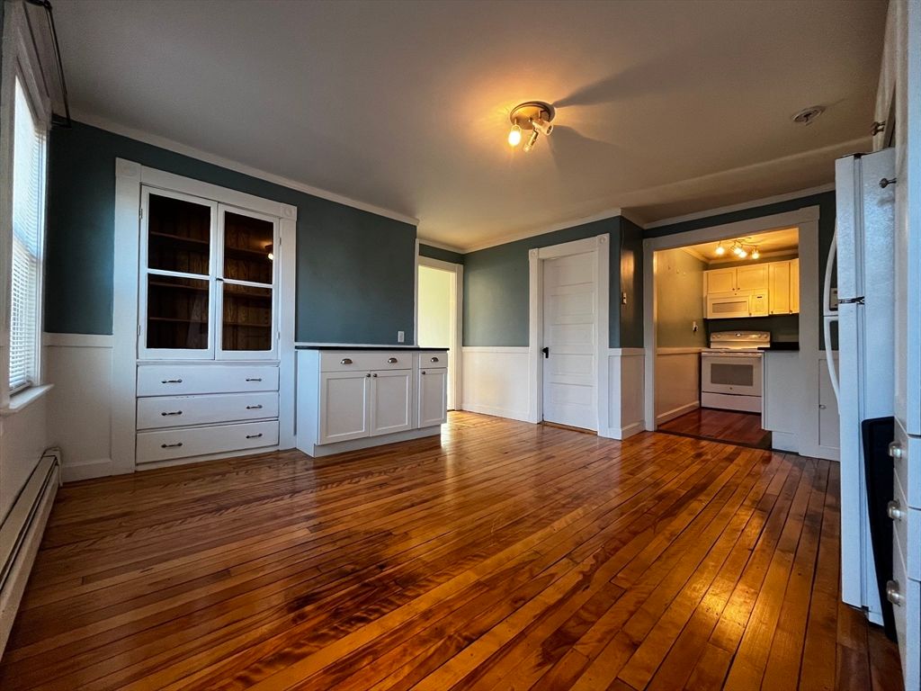 Empty room, Interior, Kitchen, Wood Texture Flooring