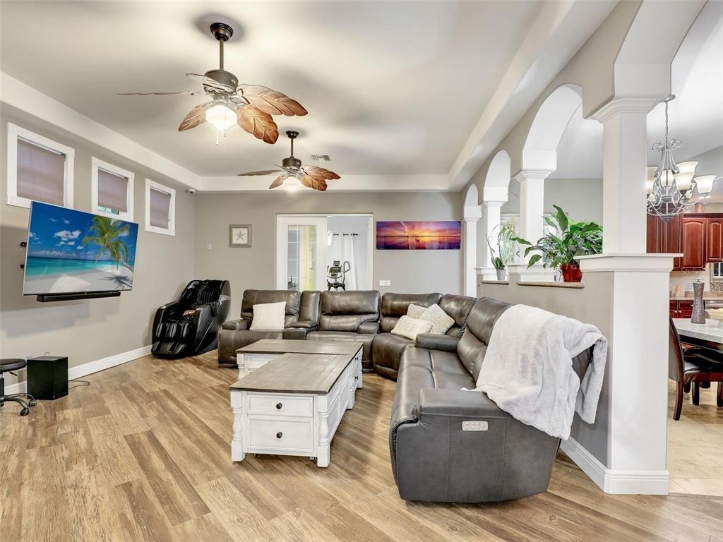 Chandelier, Dining room, Interior, Living room, Wood Texture Flooring