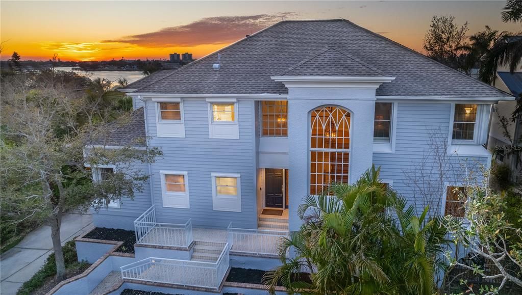 Exterior, Facade, French Provincial