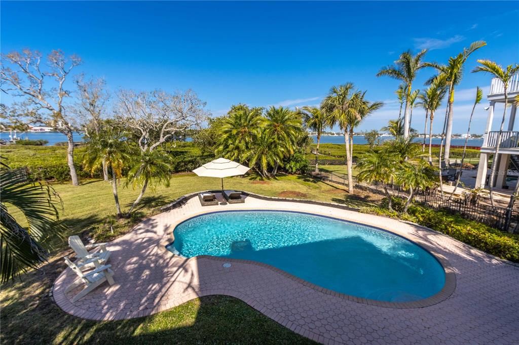 Exterior, Pool, Water