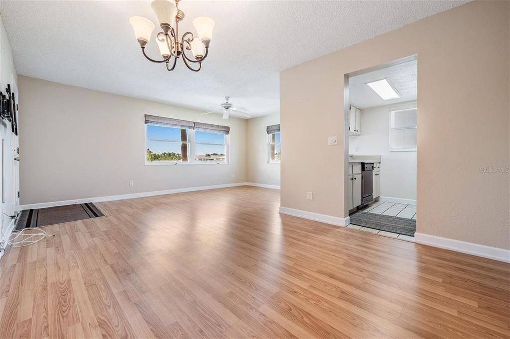 Chandelier, Empty room, Interior, Wood Texture Flooring