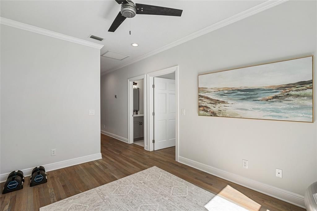 Interior, Recessed Lighting, Wood Texture Flooring