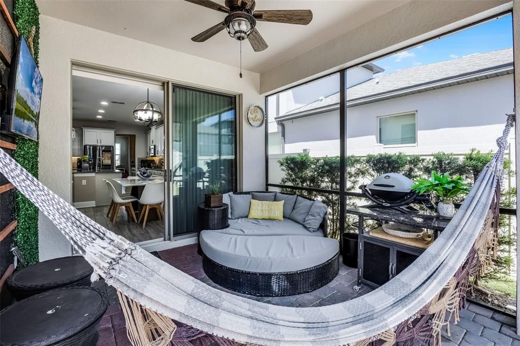 Chandelier, Dining room, Interior, Sun Room