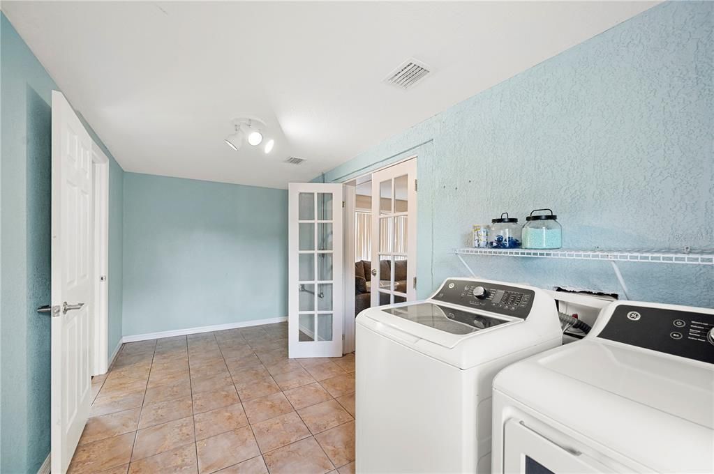 Interior, Utility Closets, Washer