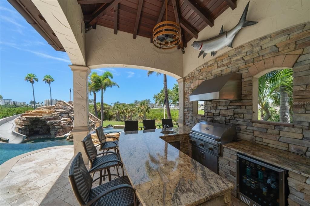 Exterior, Outdoor Kitchen, Pool