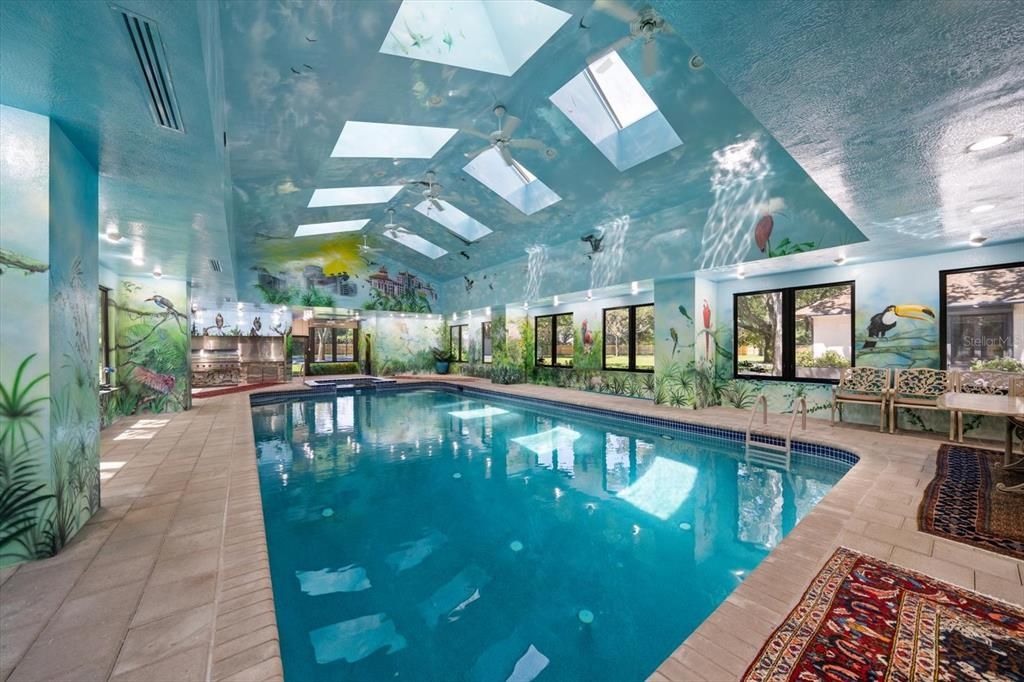 Interior, Pool, Sun Room
