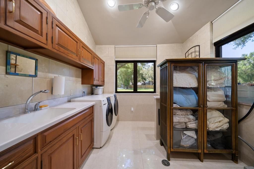Interior, Recessed Lighting, Washer