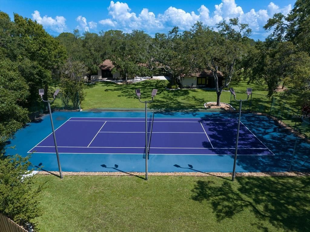 Exterior, Tennis Courts