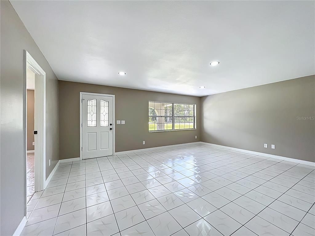 Empty room, Interior, Marble, Recessed Lighting