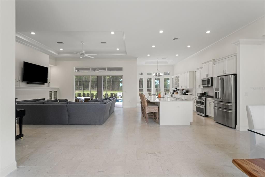 Chandelier, Dining room, Interior, Kitchen, Living room, Pendant Lights, Recessed Lighting, Stainless Steel Appliances