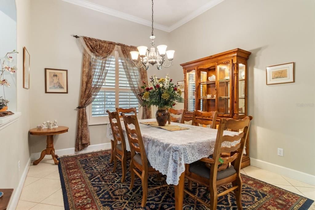Chandelier, Dining room, Interior