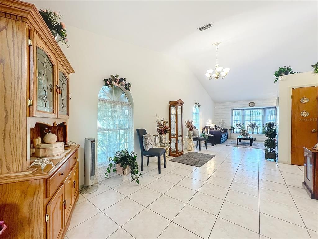 Chandelier, Interior, Living room