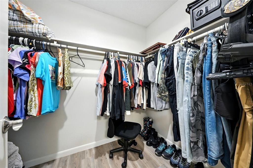 Interior, Walk-in Closets, Wood Texture Flooring
