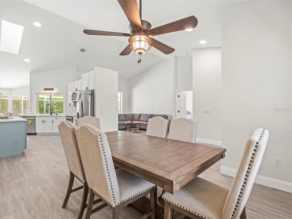 Dining room, Interior, Kitchen, Recessed Lighting, Wood Texture Flooring