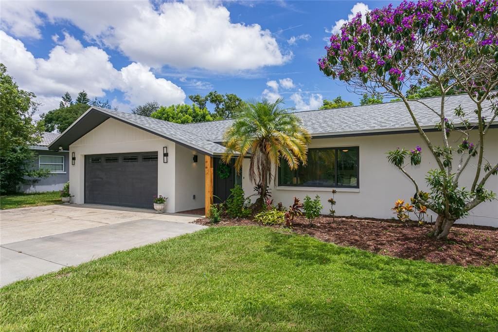 Attached, Backyard, Exterior, Facade, Ranch