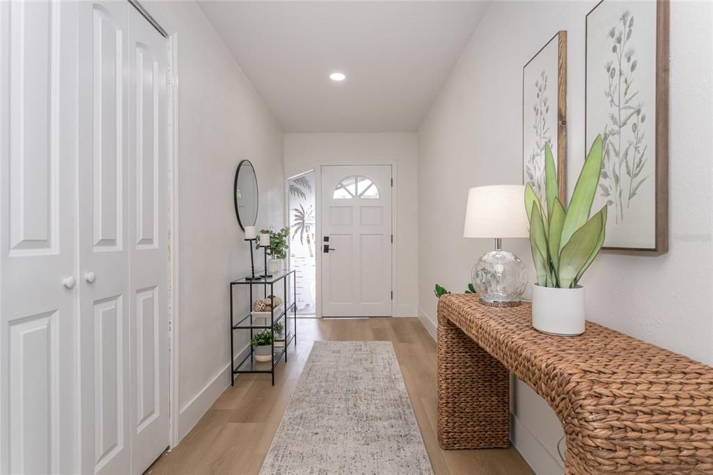 Interior, Recessed Lighting, Wood Texture Flooring