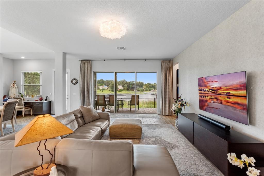 Chandelier, Dining room, Interior, Living room, Recessed Lighting, Wood Texture Flooring