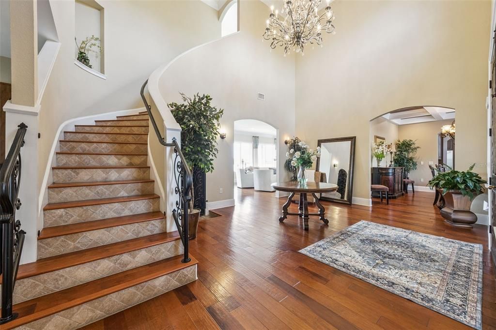 Chandelier, Interior, Wood Texture Flooring