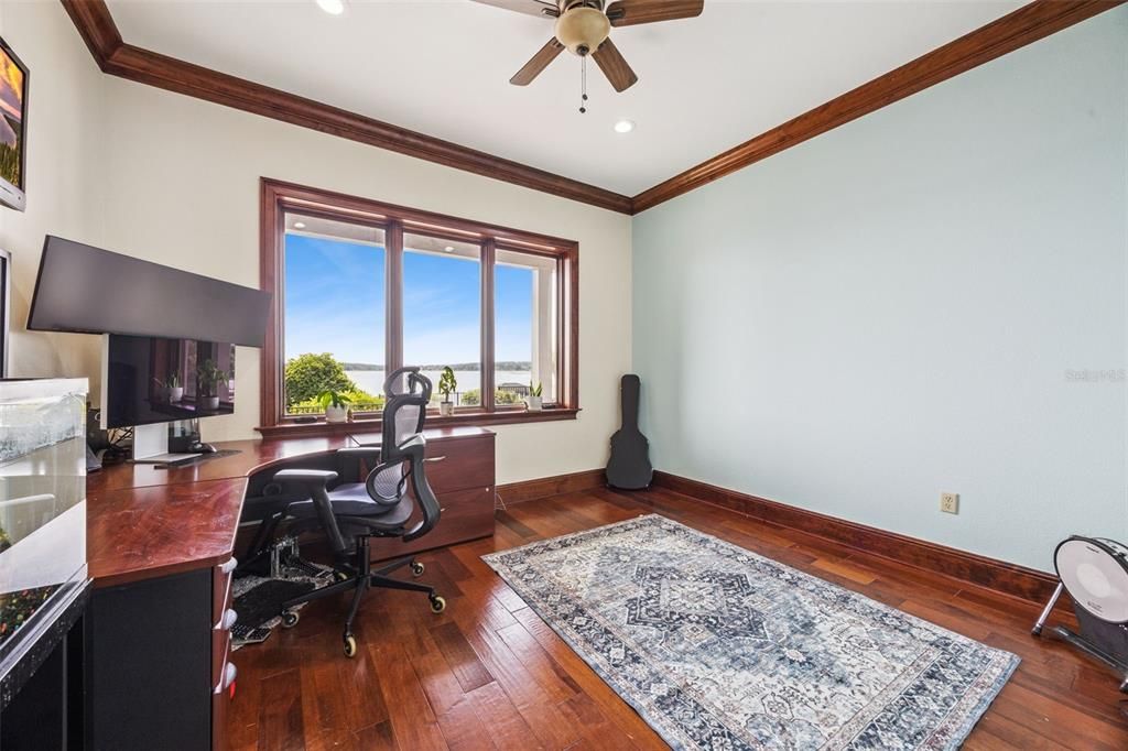 Home Office, Interior, Recessed Lighting, Water, Wood Texture Flooring